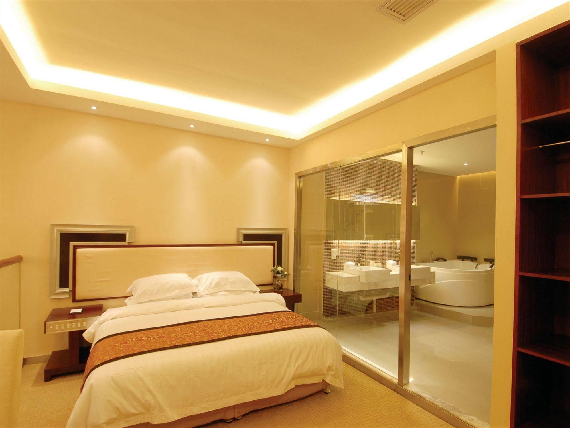 גואנגג'ואו Jian Li Harmony Hotel מראה חיצוני תמונה
