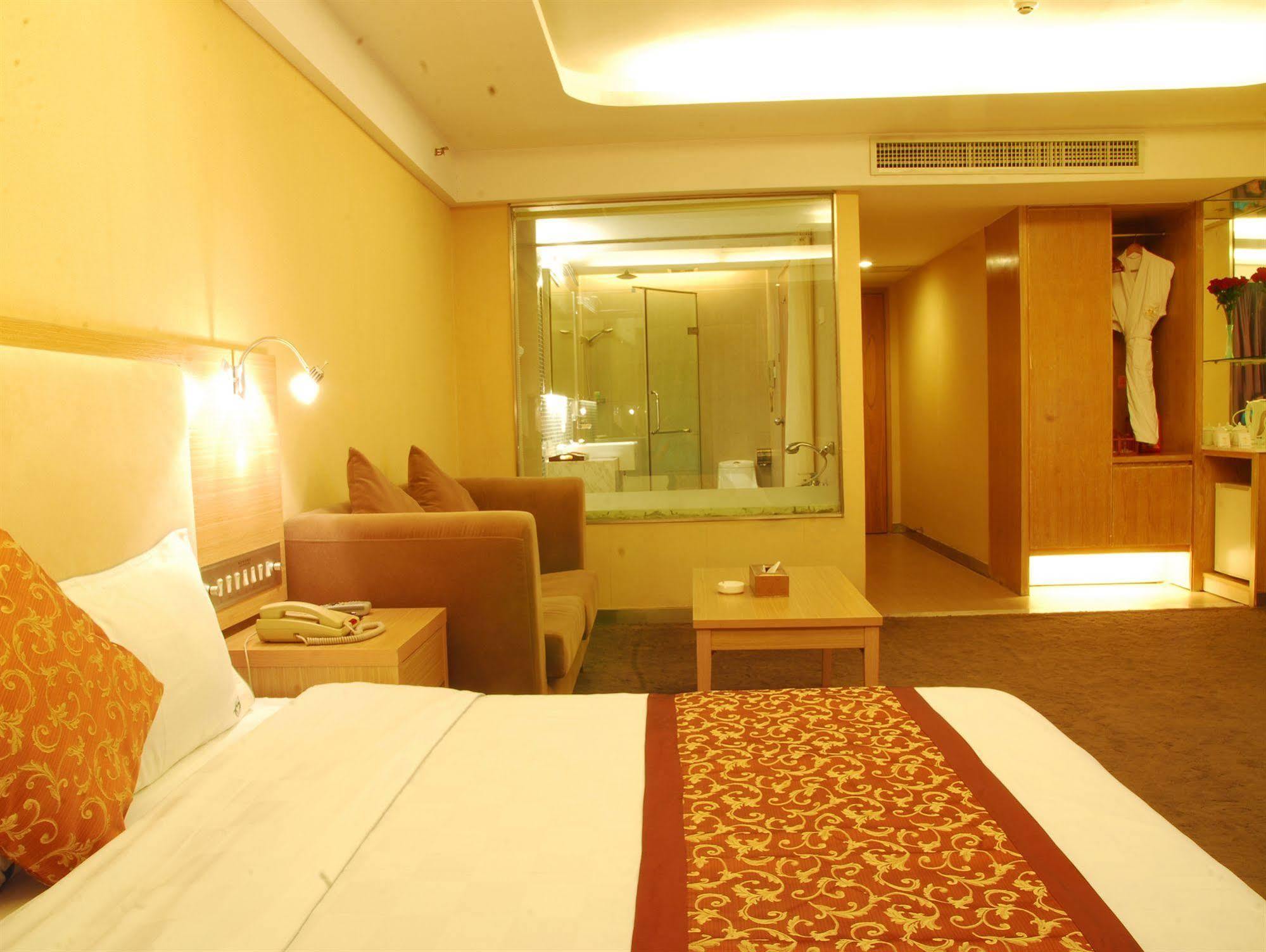גואנגג'ואו Jian Li Harmony Hotel מראה חיצוני תמונה