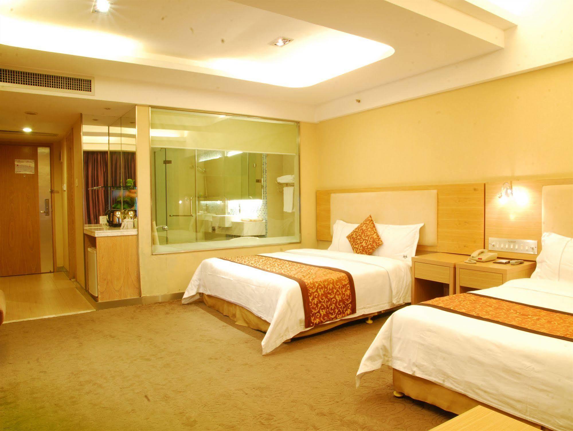 גואנגג'ואו Jian Li Harmony Hotel מראה חיצוני תמונה
